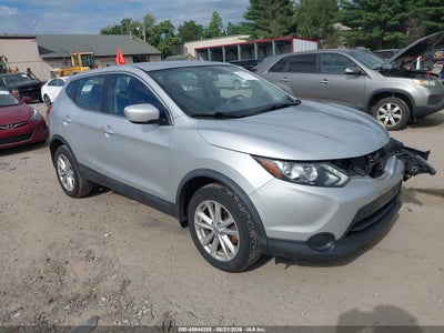 JN1BJ1CR5JW****** · 2018 NISSAN ROGUE SPORT S