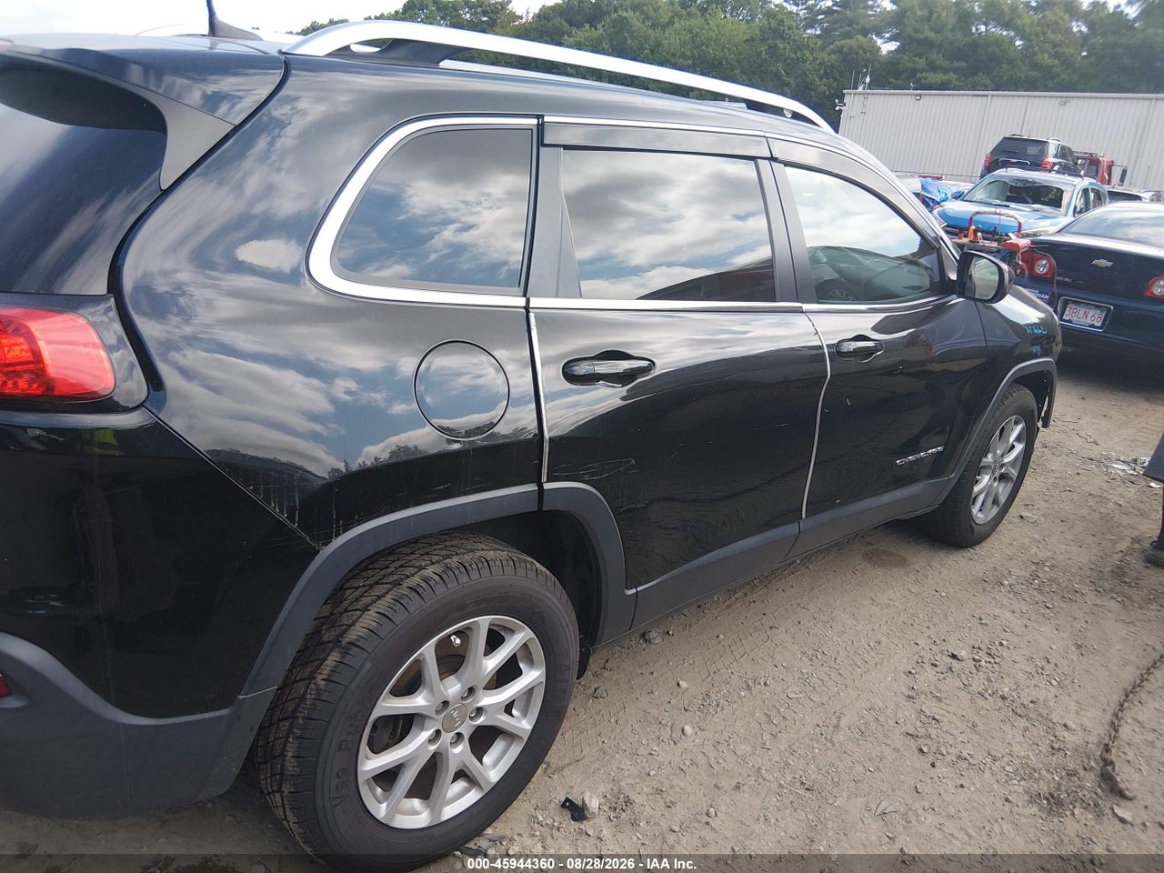 2017 JEEP CHEROKEE LATITUDE · 4/11