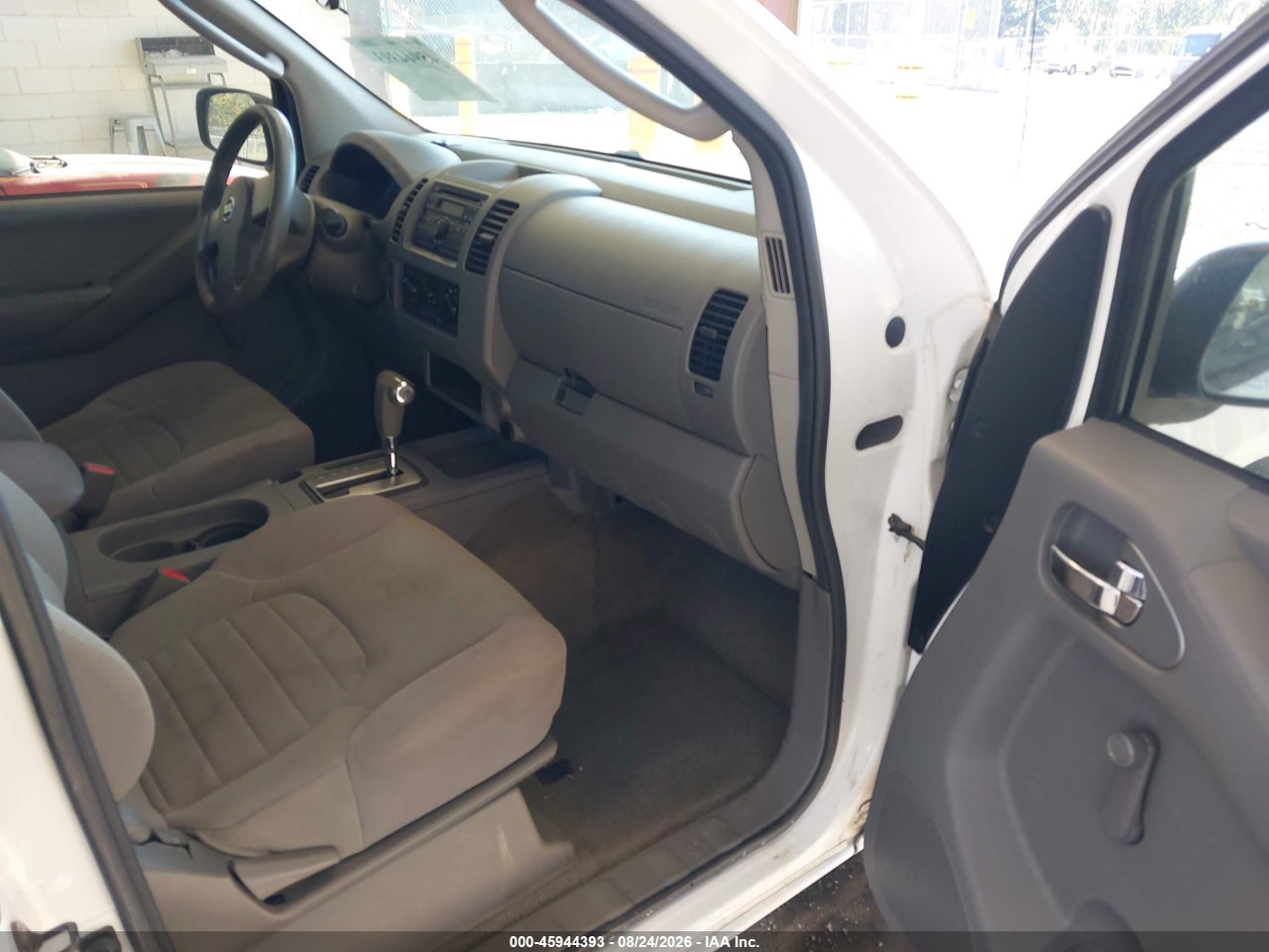 2009 NISSAN FRONTIER XE · 5/11