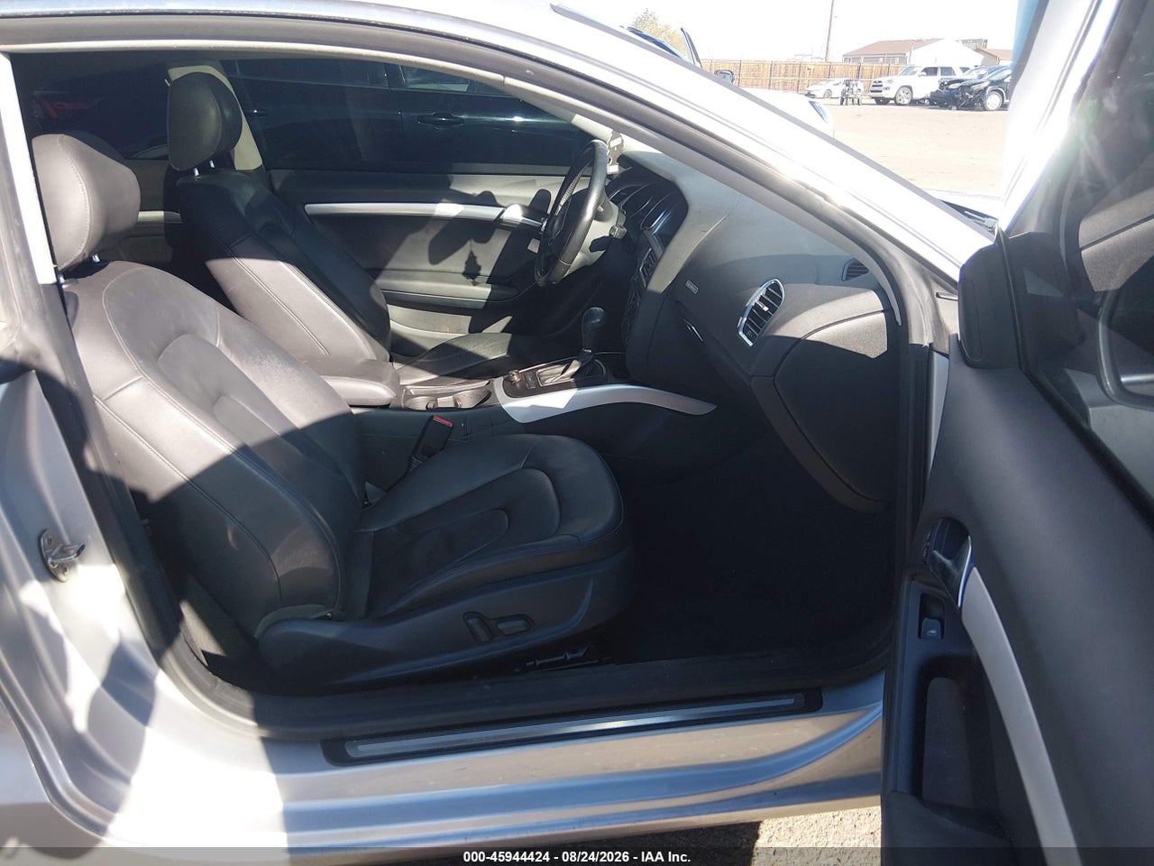 2010 AUDI A5 2.0T PREMIUM · 5/11