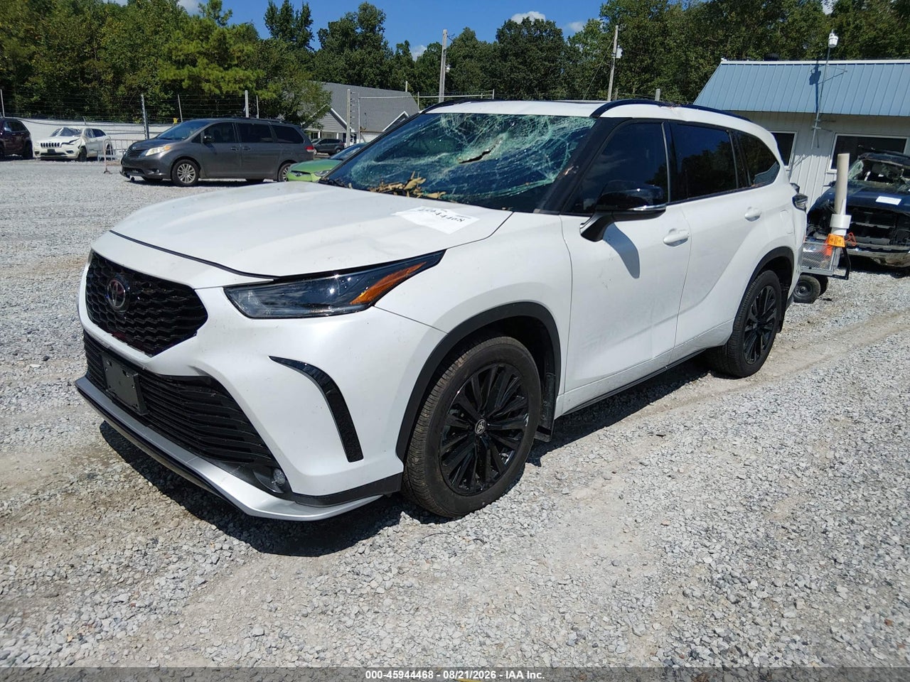 2023 TOYOTA HIGHLANDER XSE · 2/11