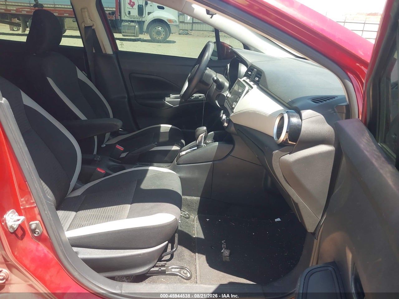 2020 NISSAN VERSA SV XTRONIC CVT · 5/11