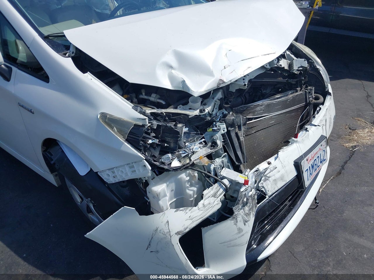 2013 TOYOTA PRIUS FOUR · 6/11
