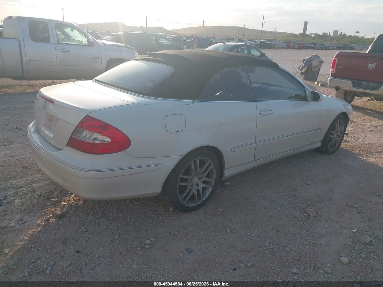 2008 MERCEDES-BENZ CLK 350 · 4/11