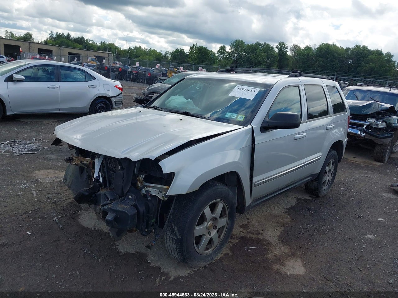 2010 JEEP GRAND CHEROKEE LAREDO · 2/11