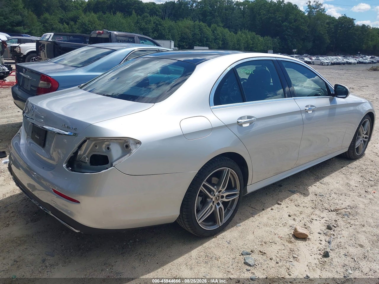2019 MERCEDES-BENZ E 300 4MATIC · 4/11