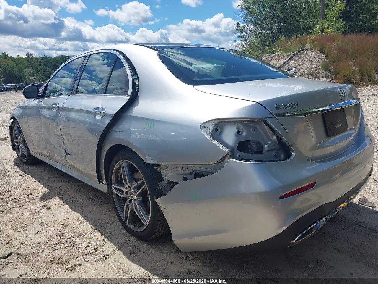 2019 MERCEDES-BENZ E 300 4MATIC · 6/11