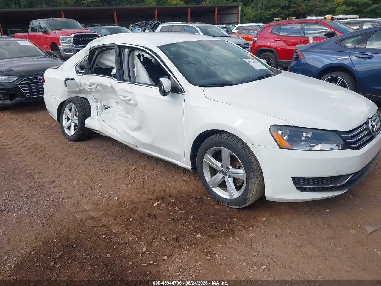 1VWBP7A30DC****** · 2013 VOLKSWAGEN PASSAT 2.5L SE