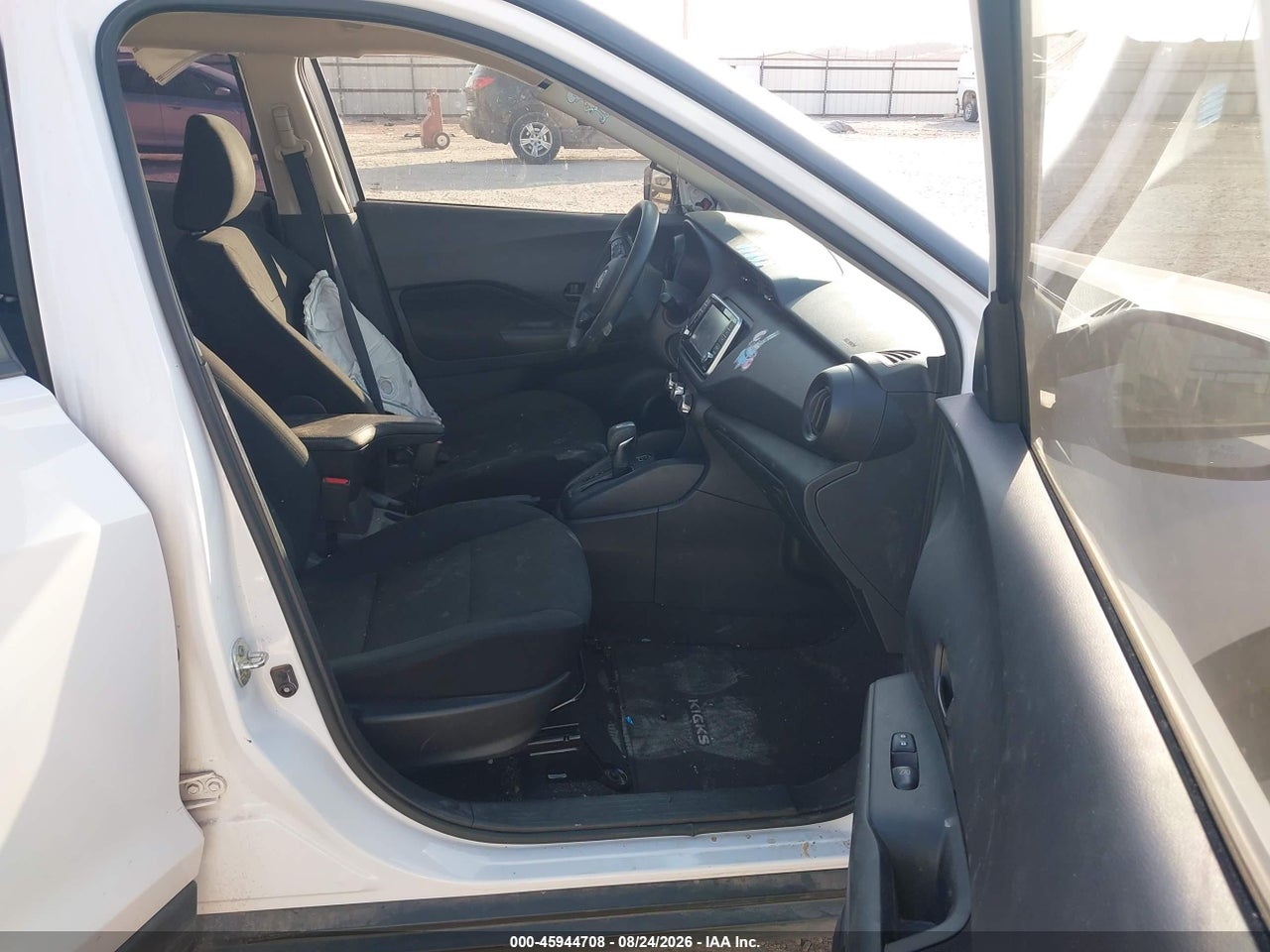 2024 NISSAN KICKS S XTRONIC CVT · 5/11