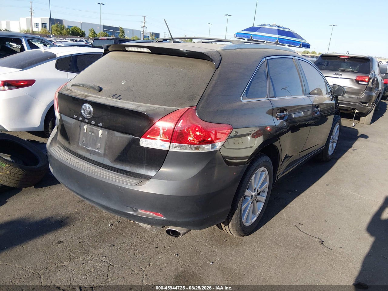 2011 TOYOTA VENZA   · 4/11