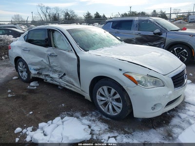 JN1BY1AR0BM****** · 2011 INFINITI M37X