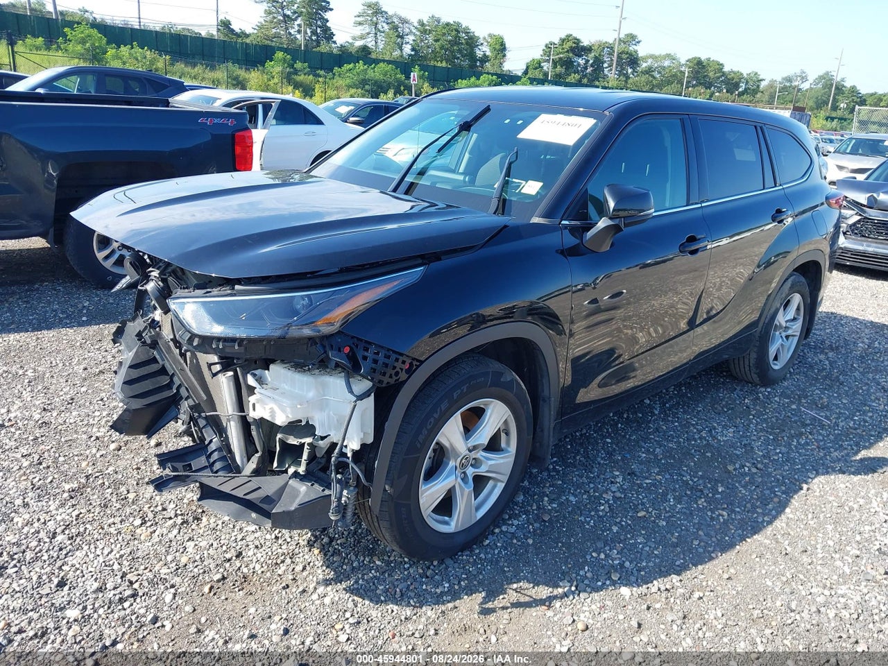 2022 TOYOTA HIGHLANDER LE · 2/11