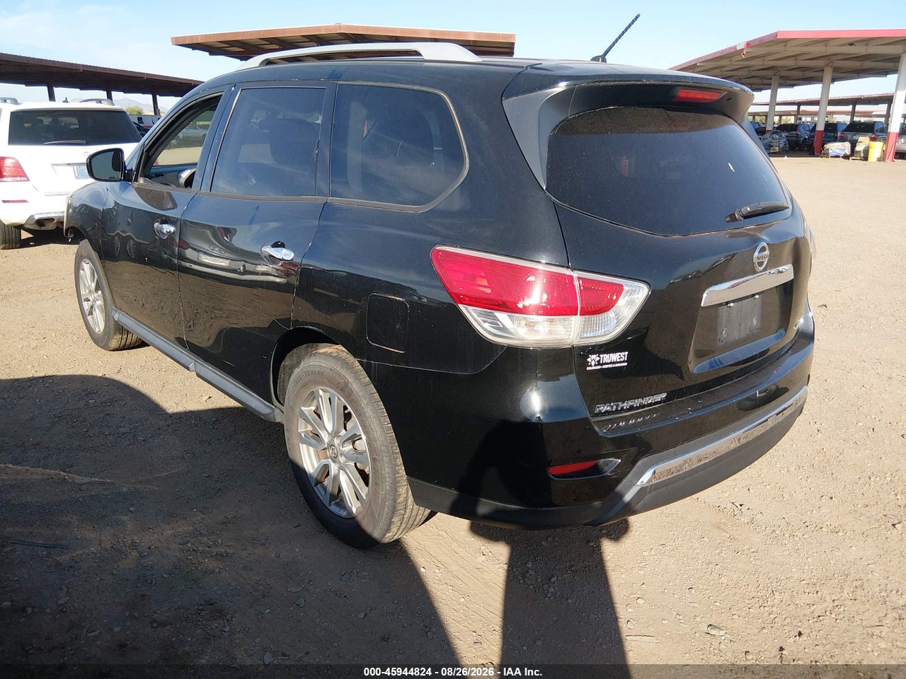 2016 NISSAN PATHFINDER S · 3/11