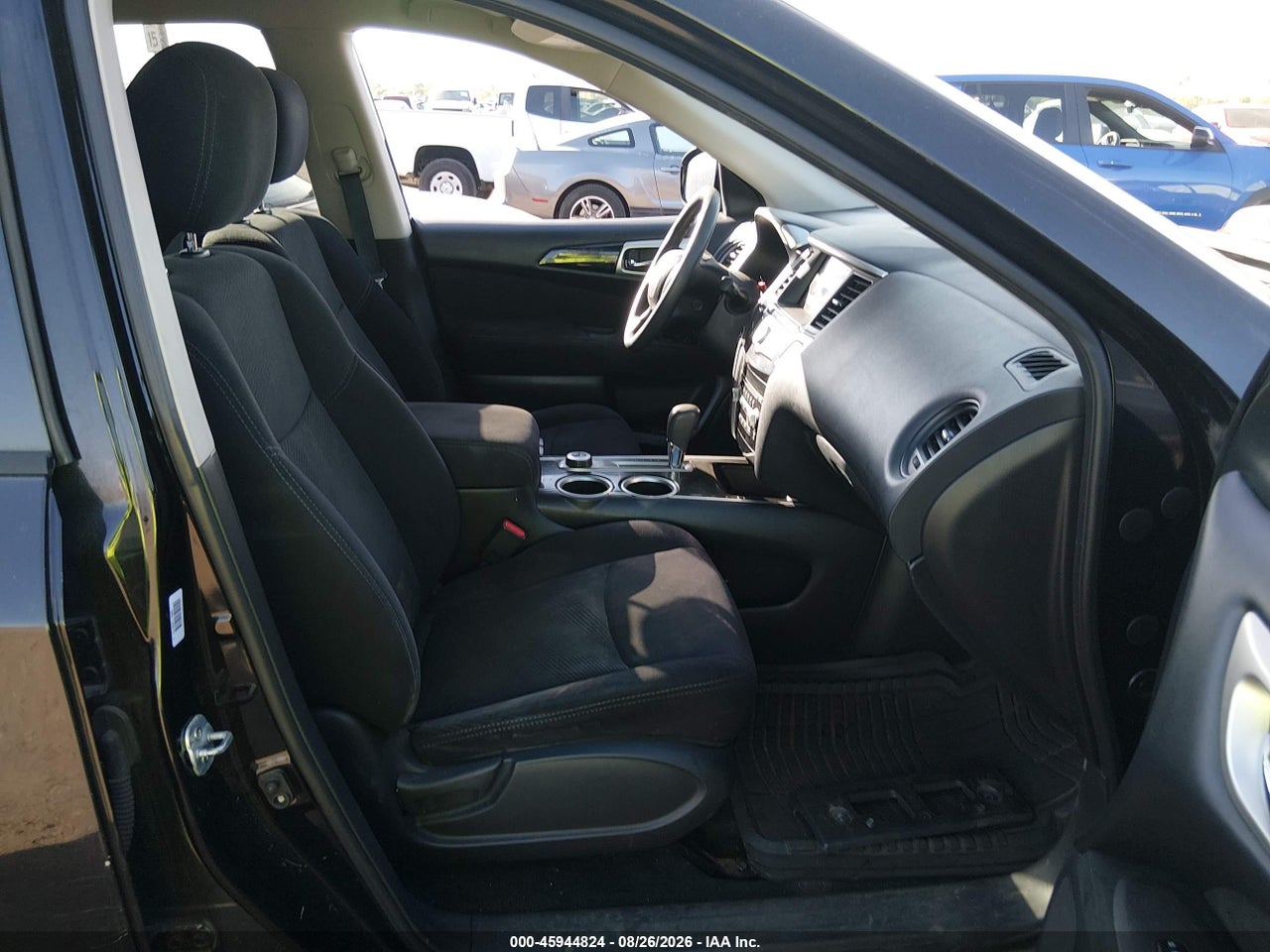2016 NISSAN PATHFINDER S · 5/11