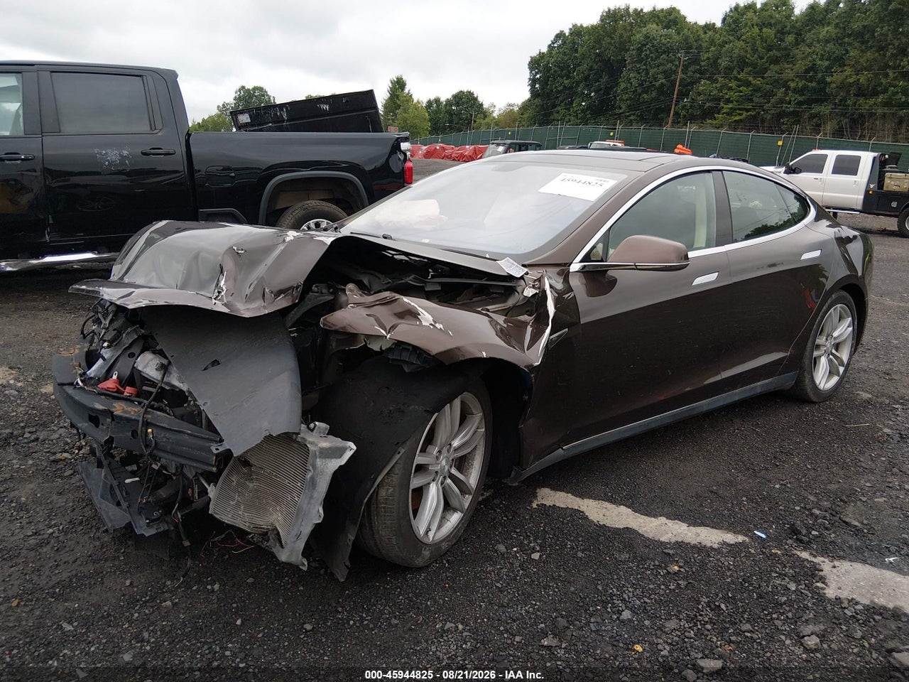 5YJSA1H15EF****** · 2014 TESLA MODEL S P85 · 2/10