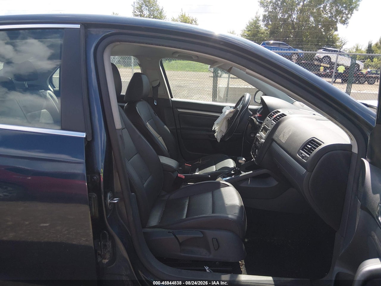2009 VOLKSWAGEN JETTA SE · 5/11
