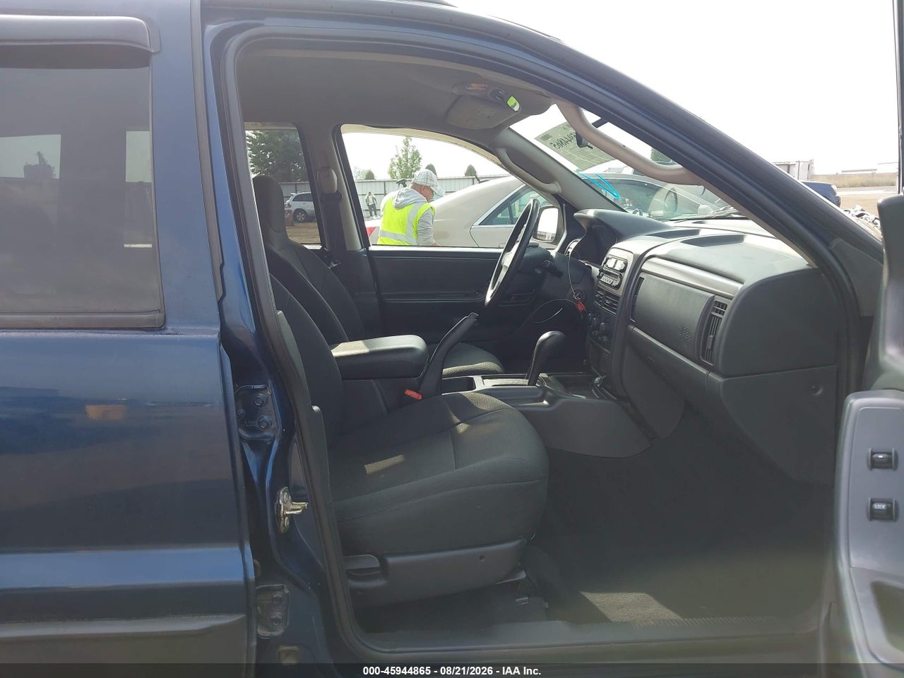 2003 JEEP GRAND CHEROKEE LAREDO · 5/10