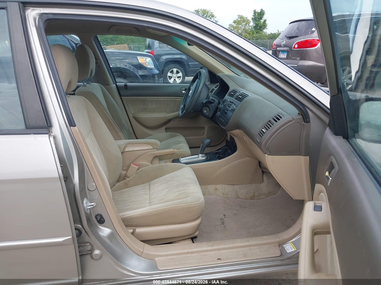 2005 HONDA CIVIC LX · 5/10