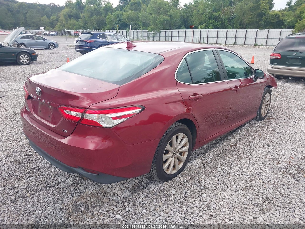 2019 TOYOTA CAMRY LE · 4/11