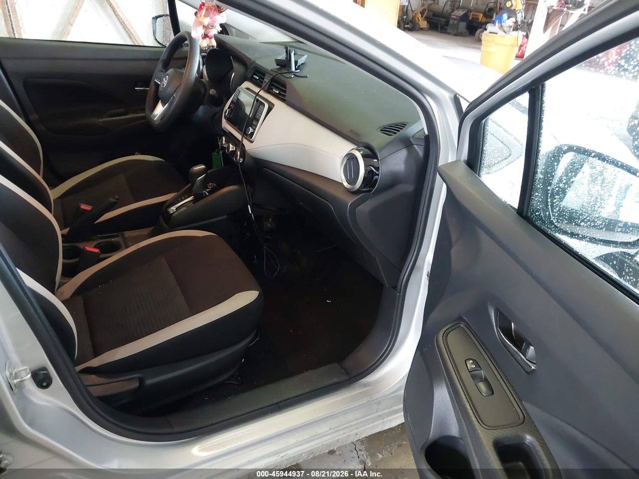 2021 NISSAN VERSA SV XTRONIC CVT · 5/11