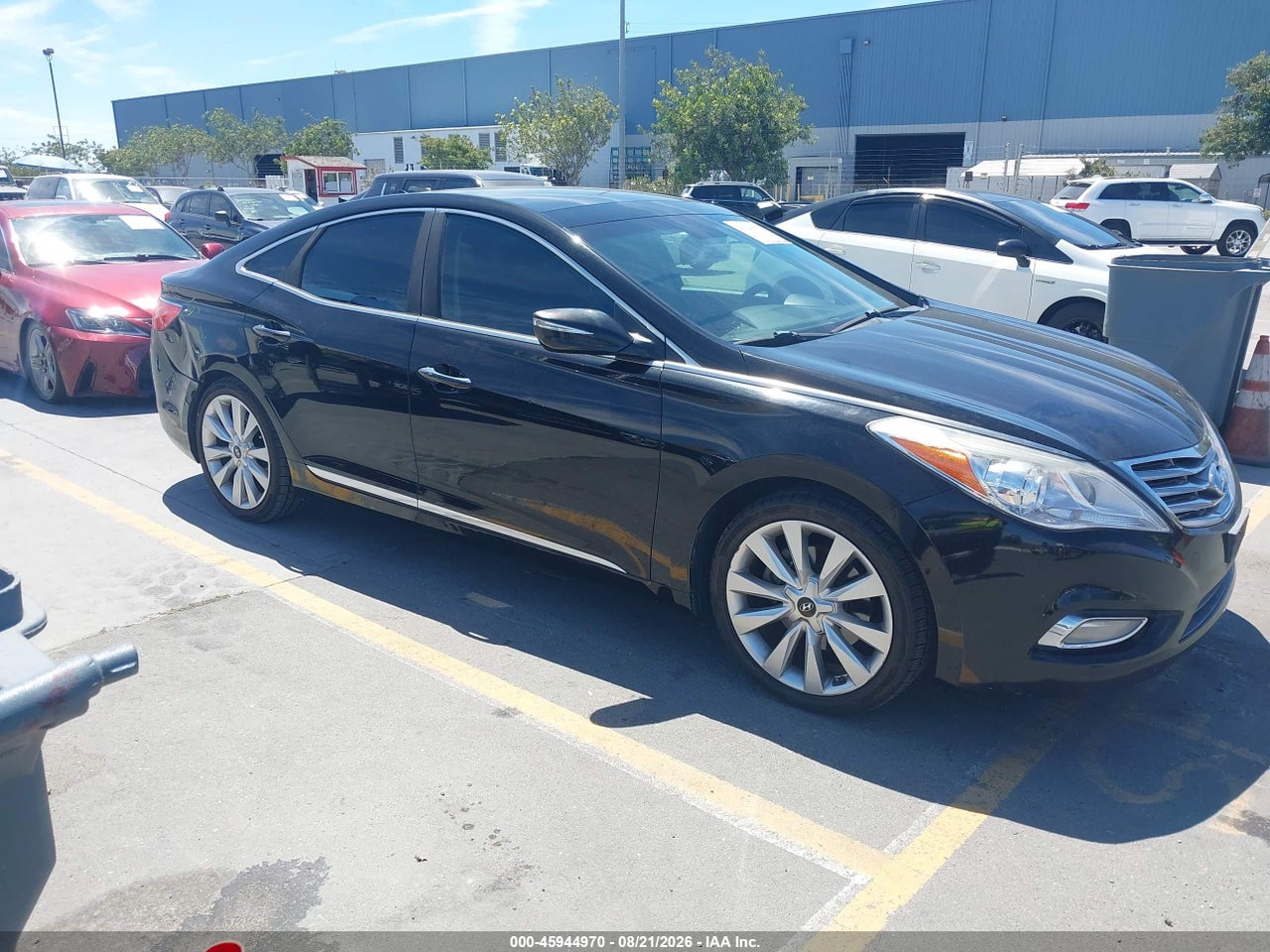 KMHFH4JG5EA****** · 2014 HYUNDAI AZERA LIMITED