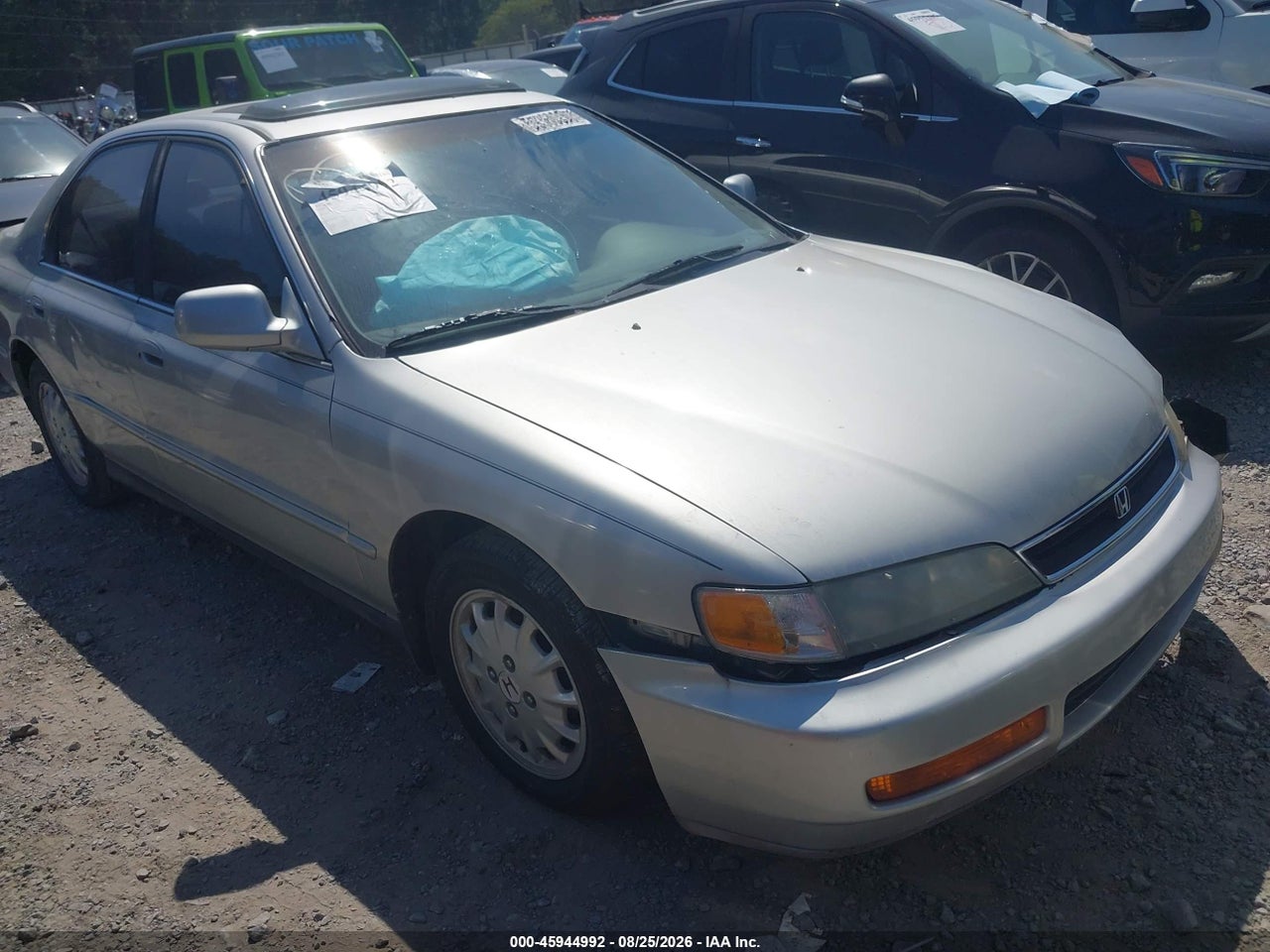 1HGCD5652TA****** · 1996 HONDA ACCORD EX/EX-R