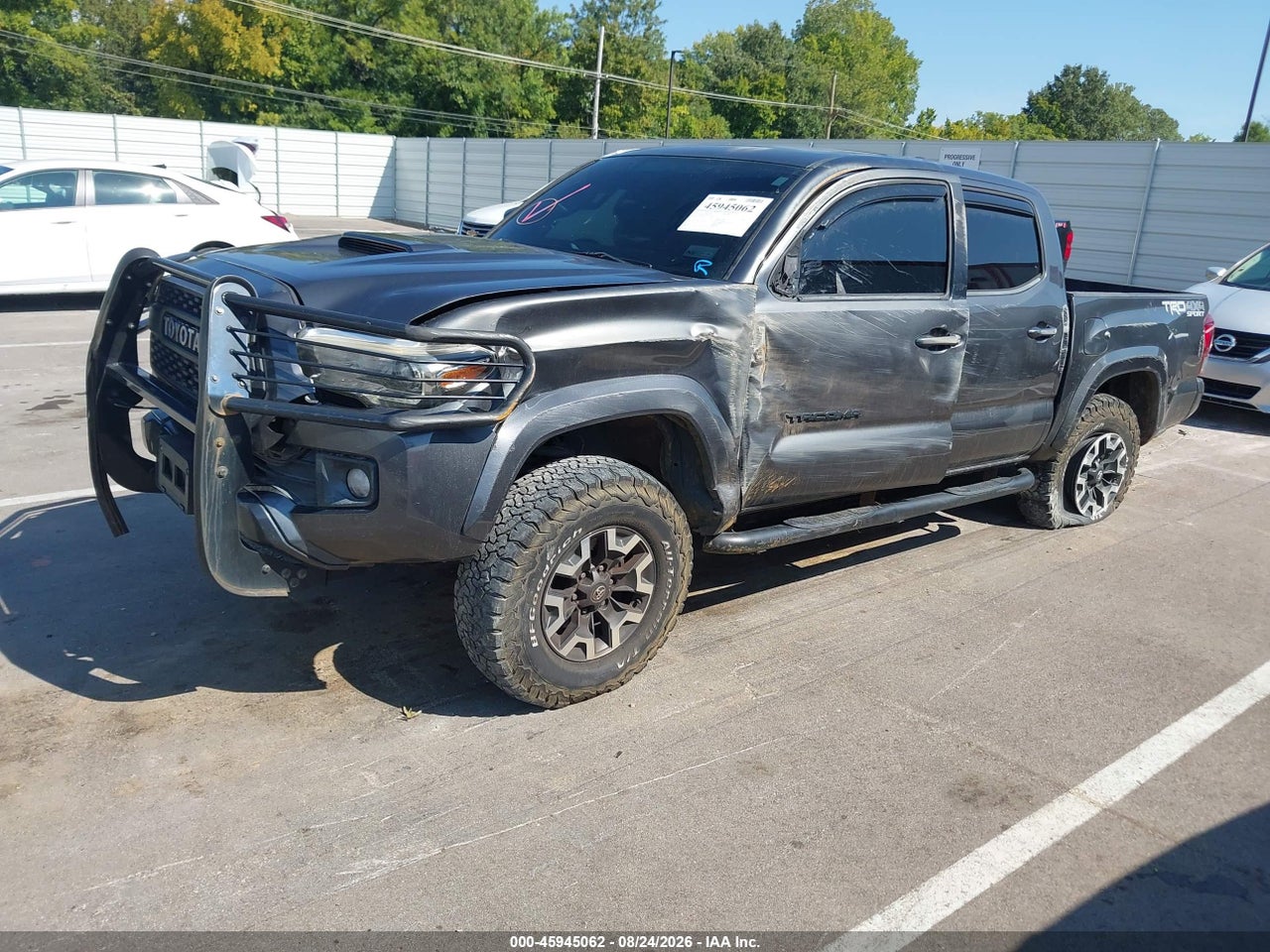 2017 TOYOTA TACOMA TRD SPORT · 2/11