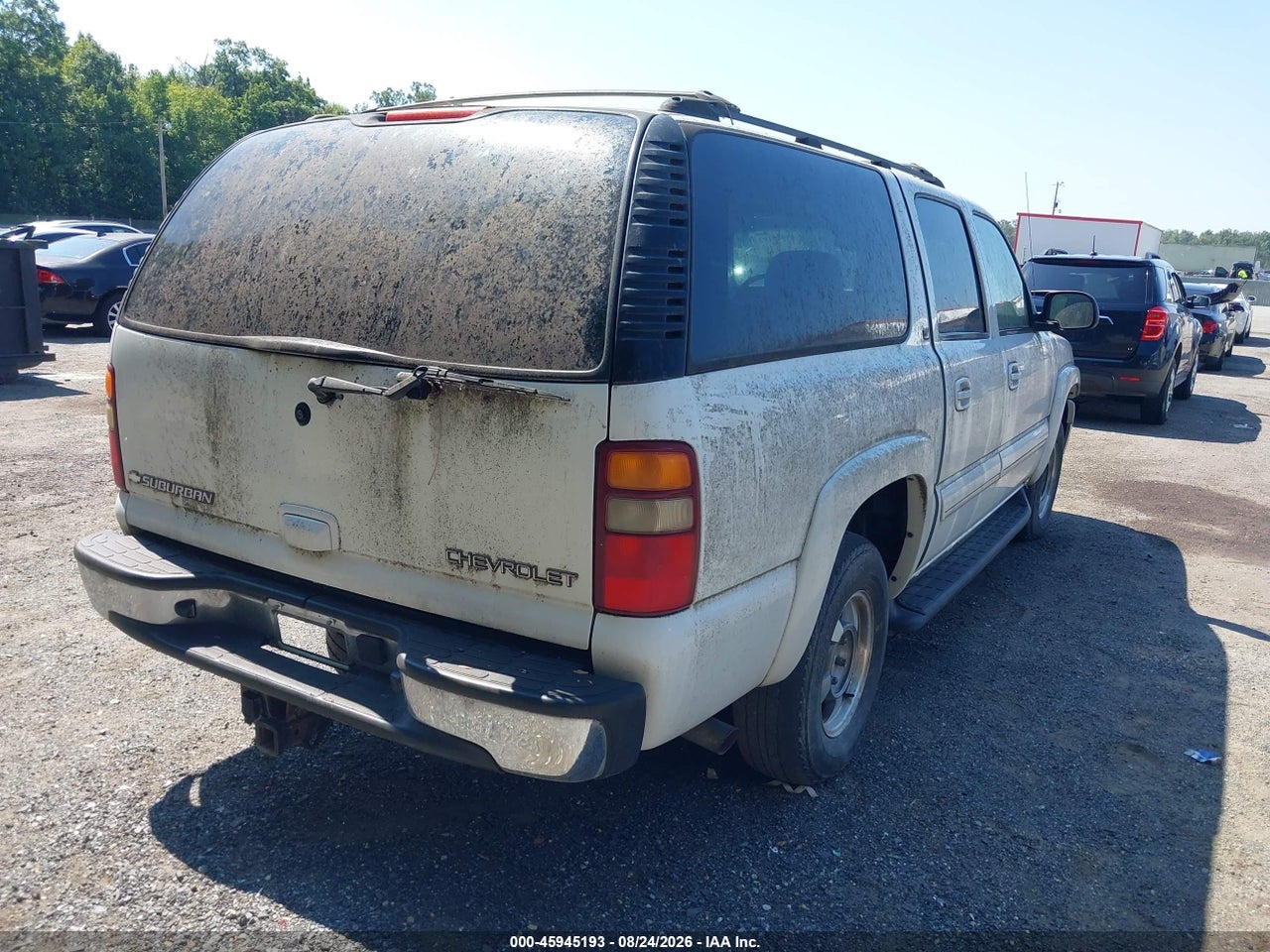 2003 CHEVROLET SUBURBAN 1500 LT · 4/11