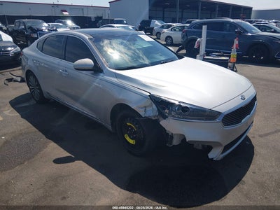 2017 KIA CADENZA PREMIUM