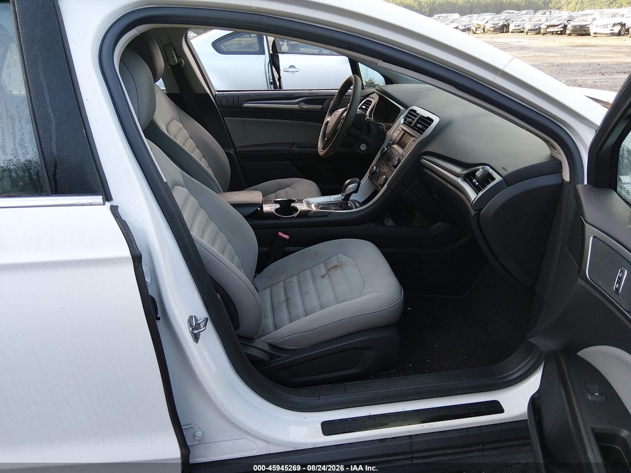 2015 FORD FUSION S · 5/10