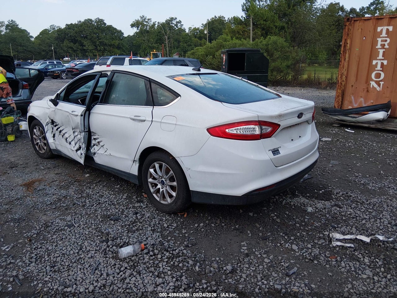 2015 FORD FUSION S · 3/10