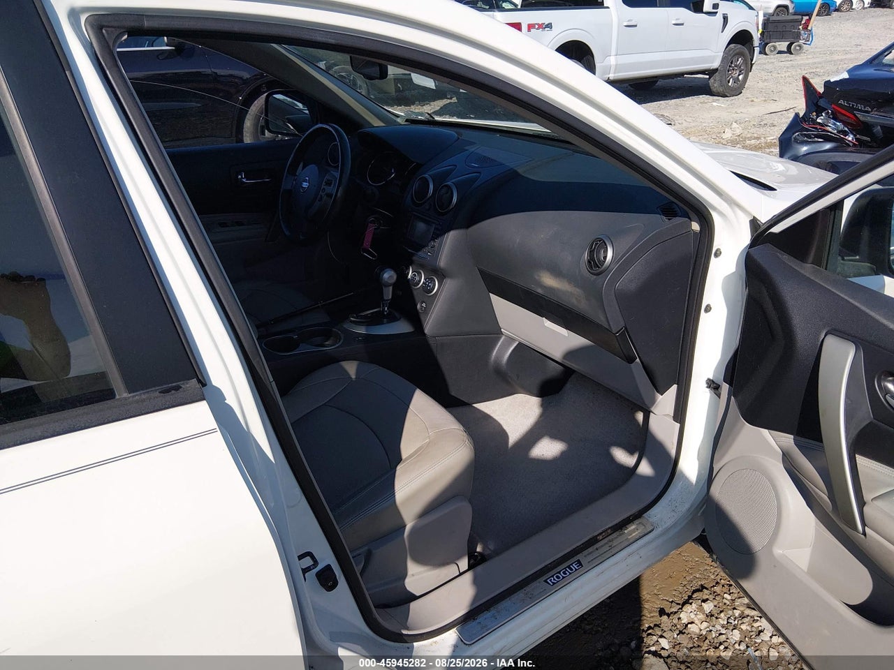 2013 NISSAN ROGUE SV W/SL PKG · 5/11
