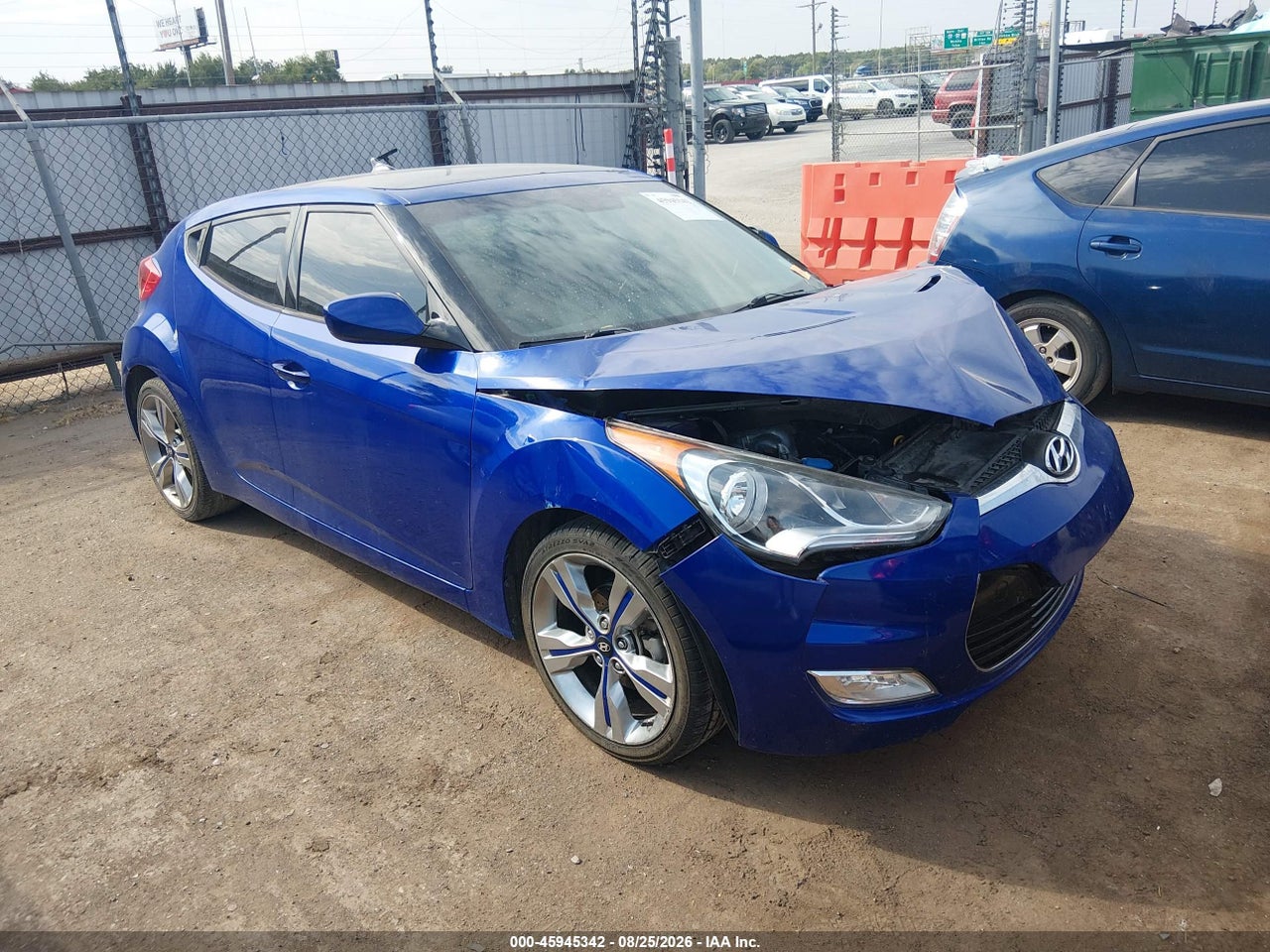 KMHTC6AD3DU****** · 2013 HYUNDAI VELOSTER BASE W/BLACK