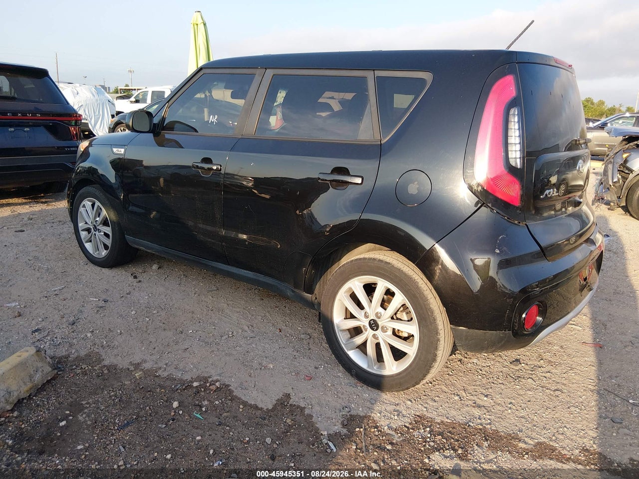2017 KIA SOUL + · 3/10