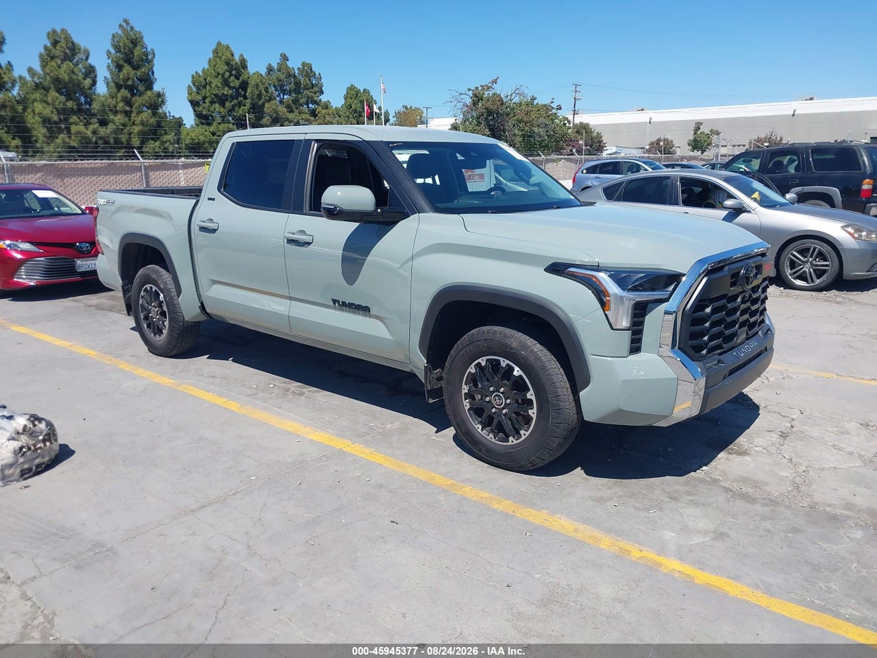 2024 TOYOTA TUNDRA SR5