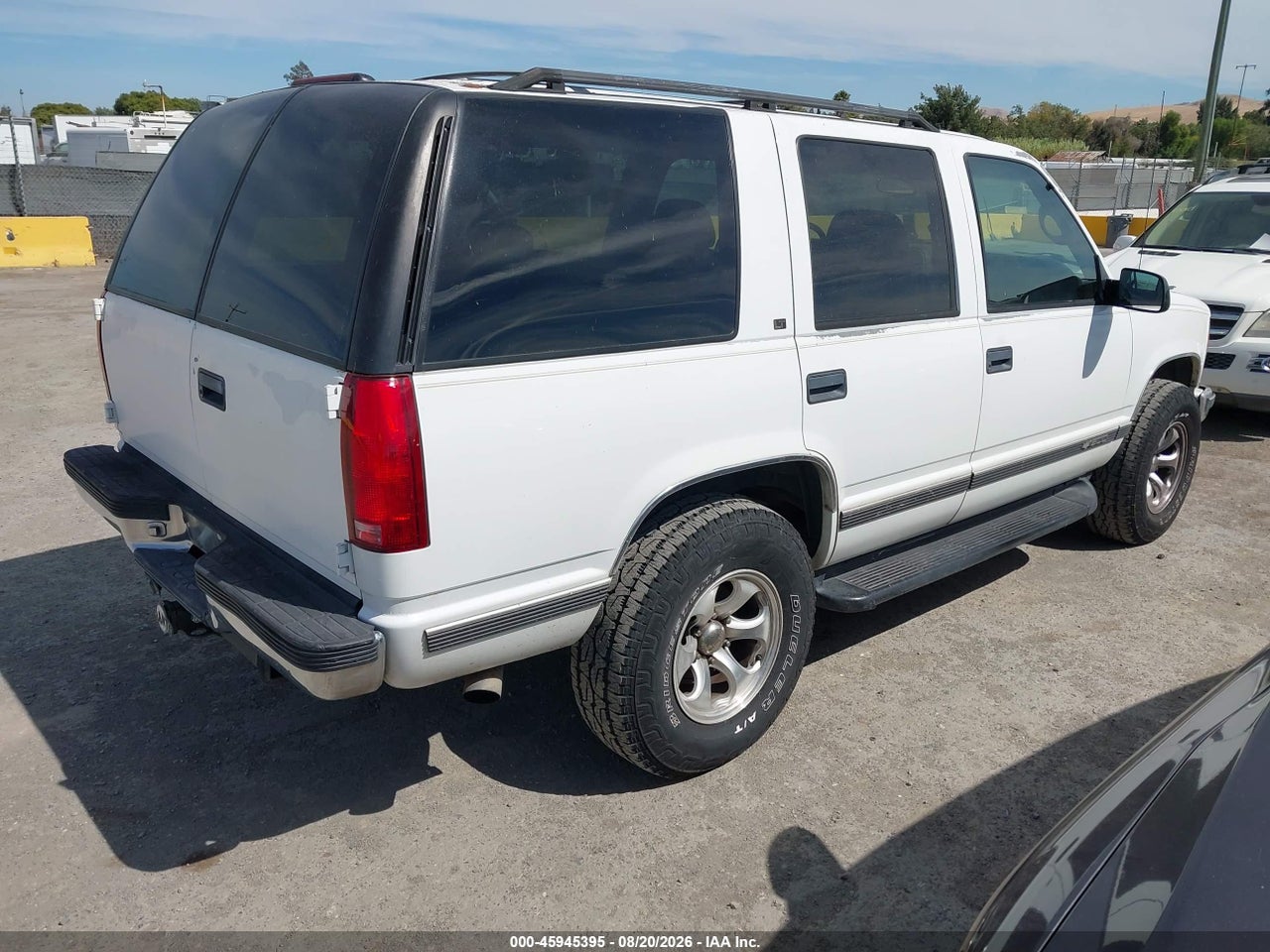 1997 CHEVROLET TAHOE LS · 4/11