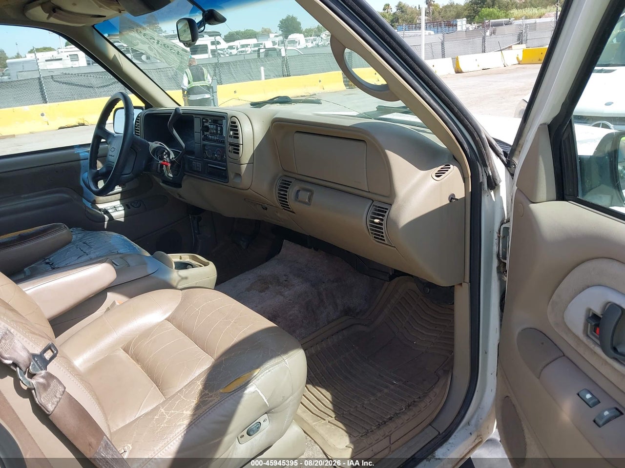 1997 CHEVROLET TAHOE LS · 5/11