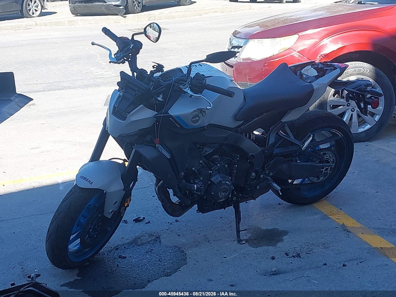 2025 YAMAHA MT09 C · 2/11