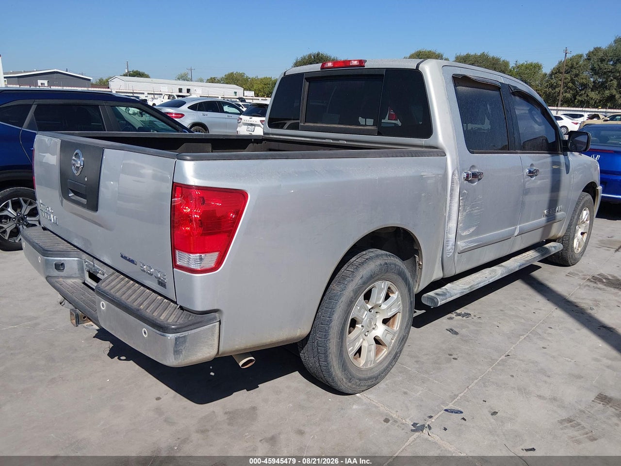 2009 NISSAN TITAN SE · 4/11