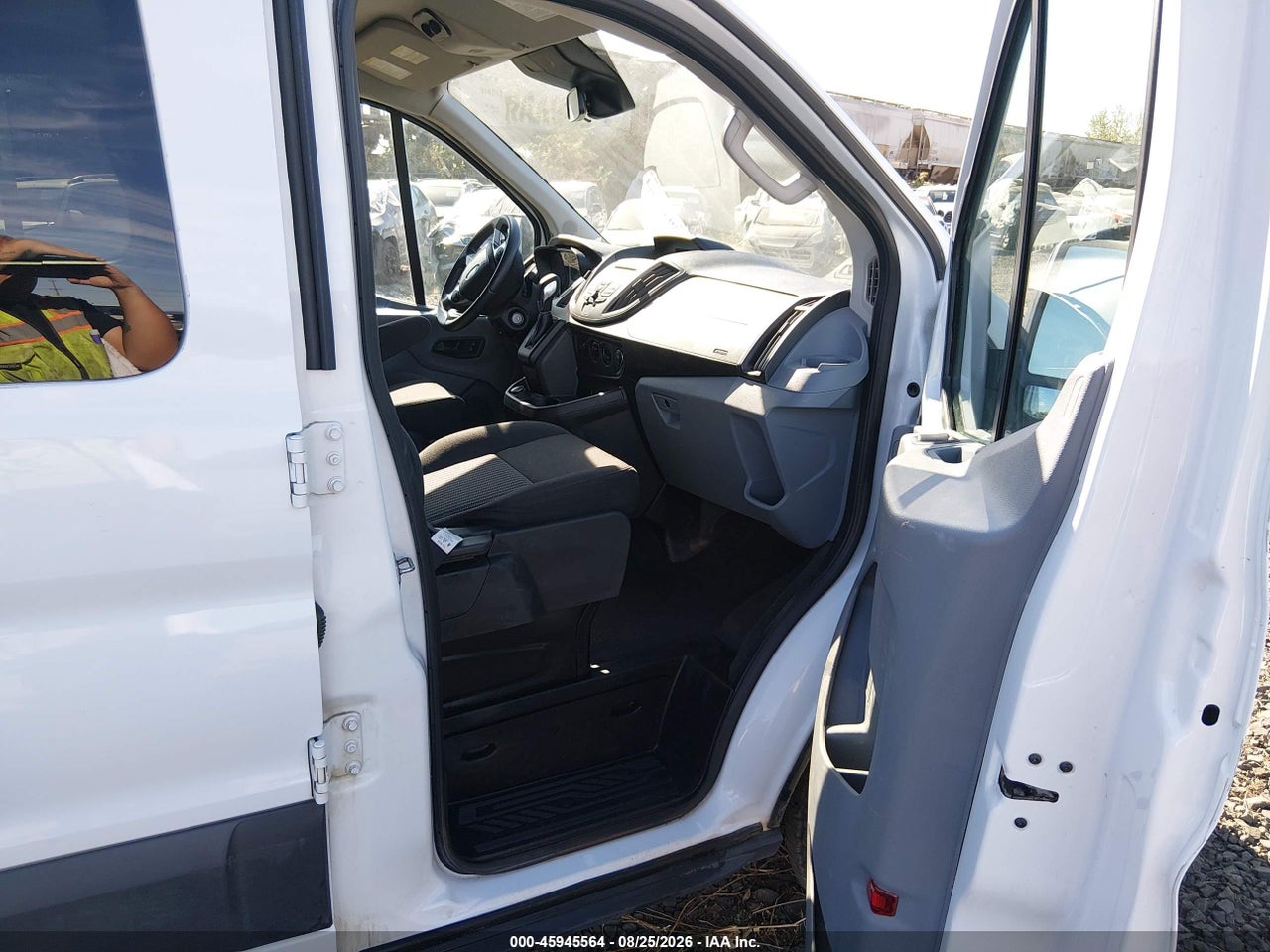 2018 FORD TRANSIT-350 XL · 5/11