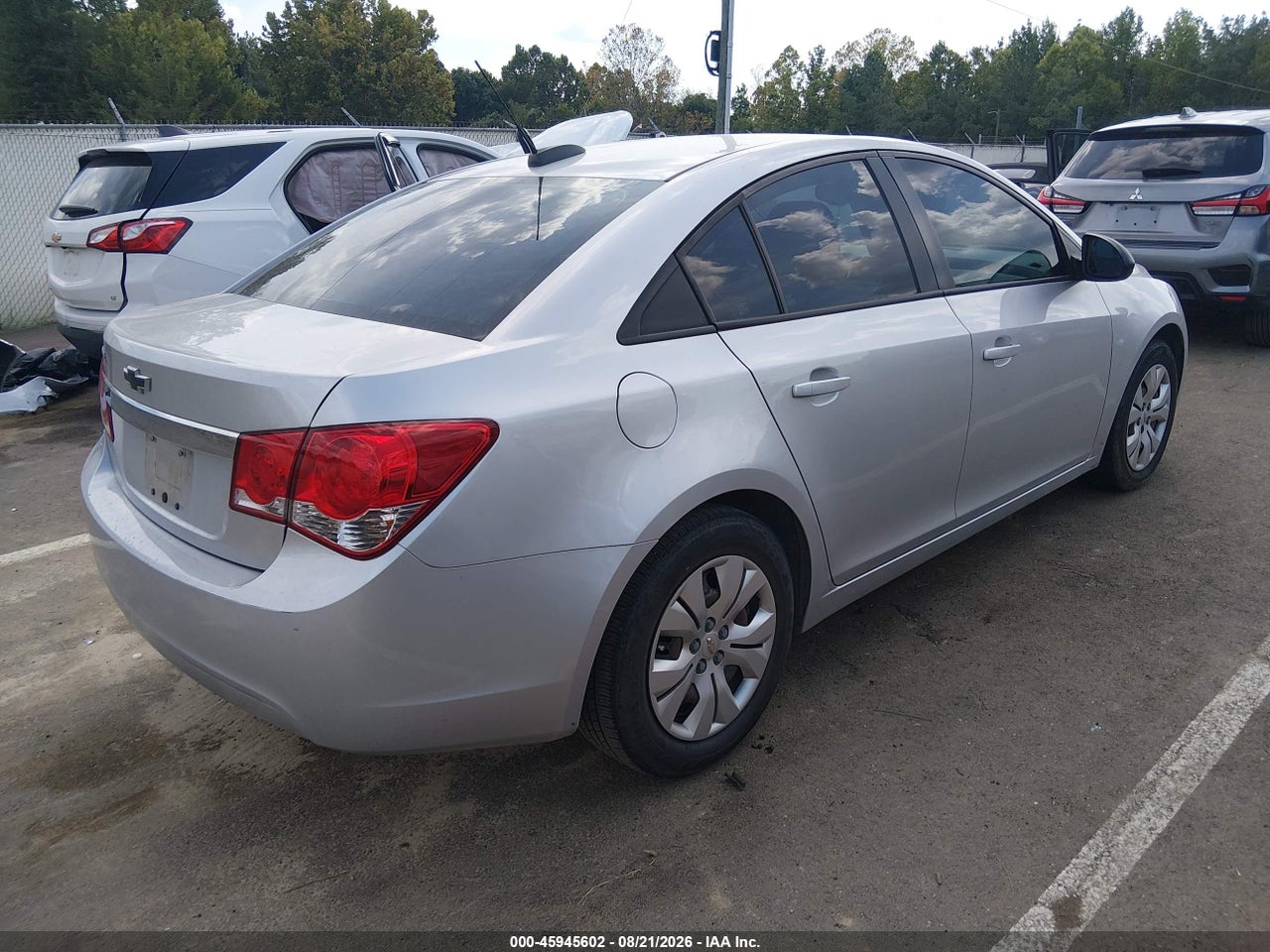 2016 CHEVROLET CRUZE LIMITED LS AUTO · 4/11