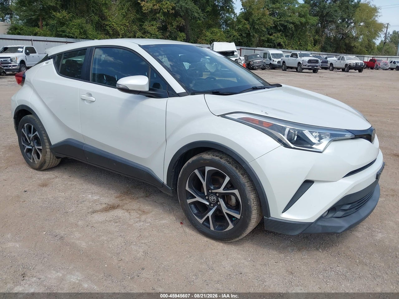 NMTKHMBX0JR****** · 2018 TOYOTA C-HR XLE PREMIUM