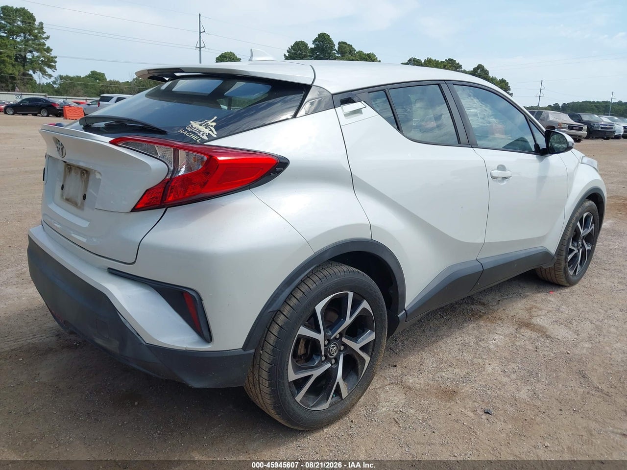 2018 TOYOTA C-HR XLE PREMIUM · 4/11