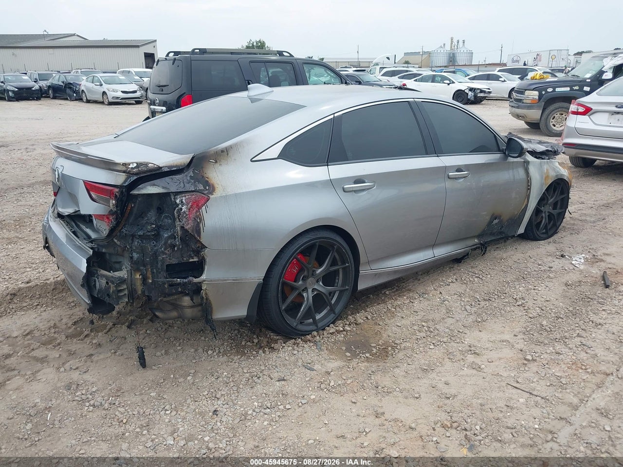 2018 HONDA ACCORD TOURING 2.0T · 4/10