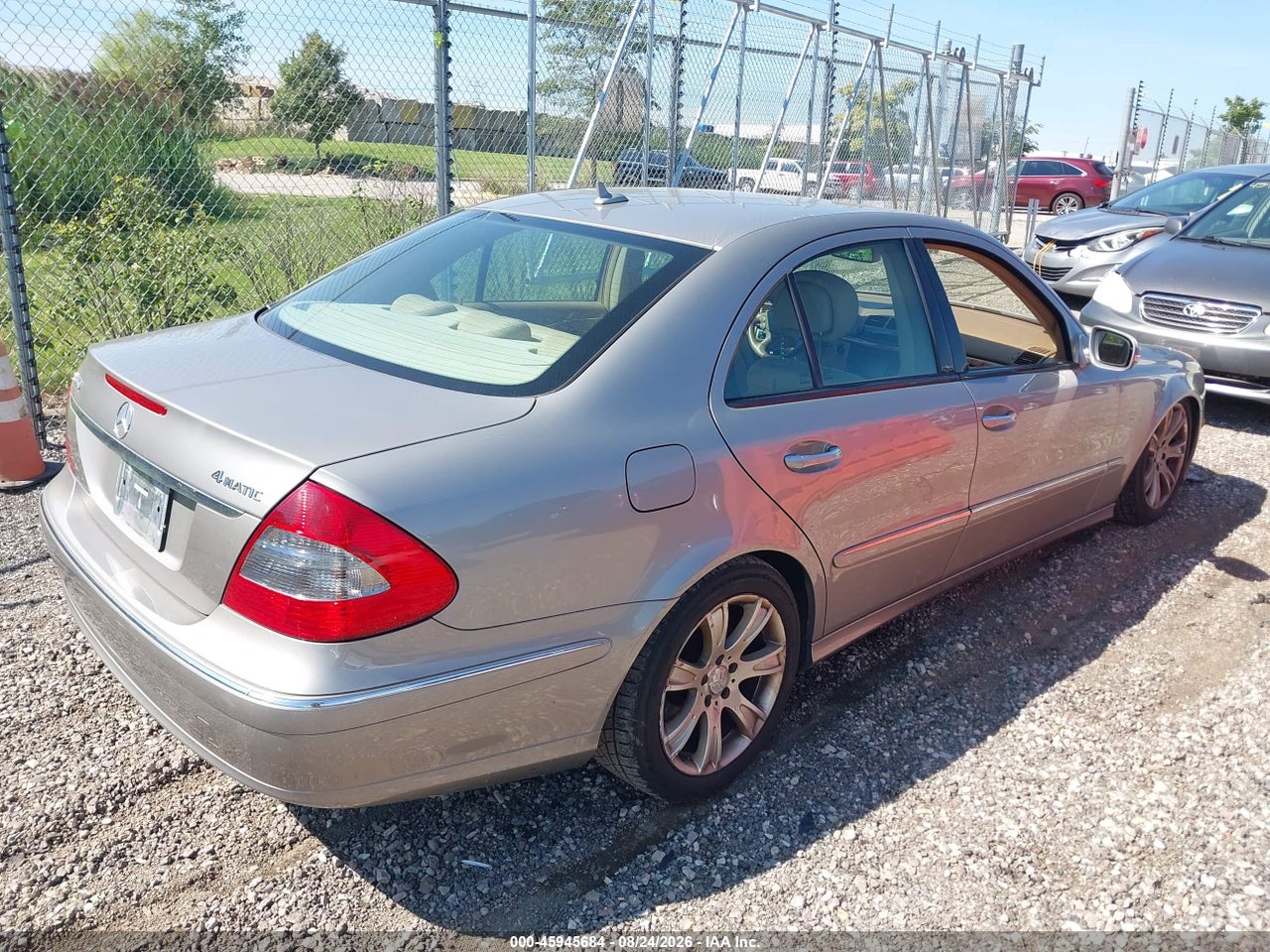 2009 MERCEDES-BENZ E 350 4MATIC · 4/11