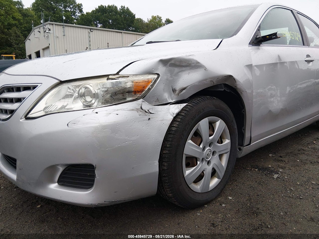 2010 TOYOTA CAMRY LE · 6/11