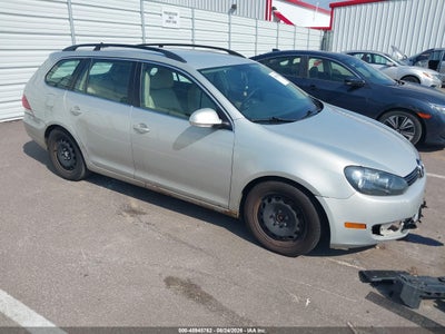 3VWPX7AJXAM****** · 2010 VOLKSWAGEN JETTA SE