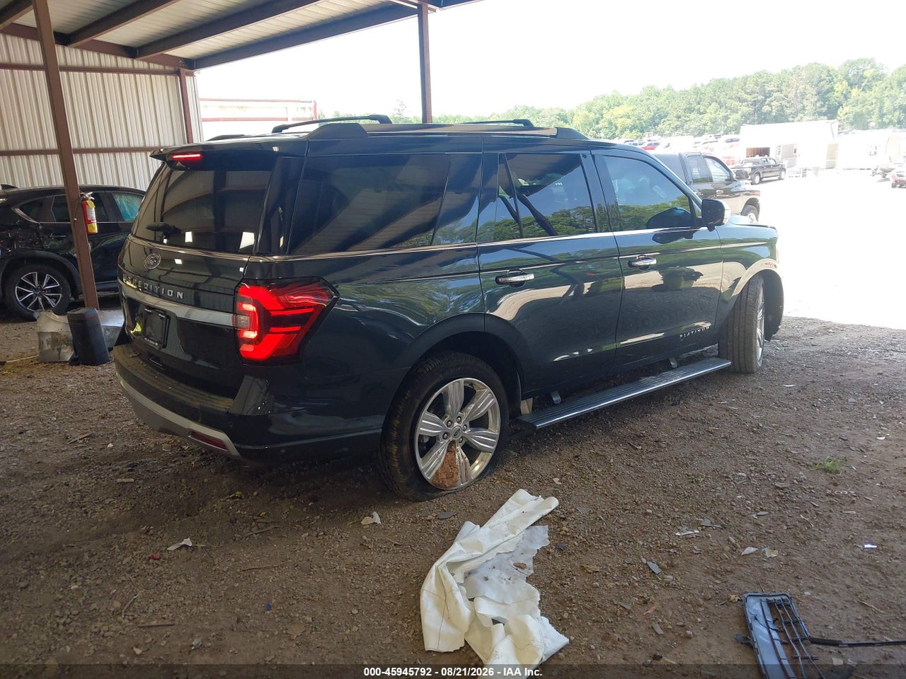 2024 FORD EXPEDITION PLATINUM · 4/11