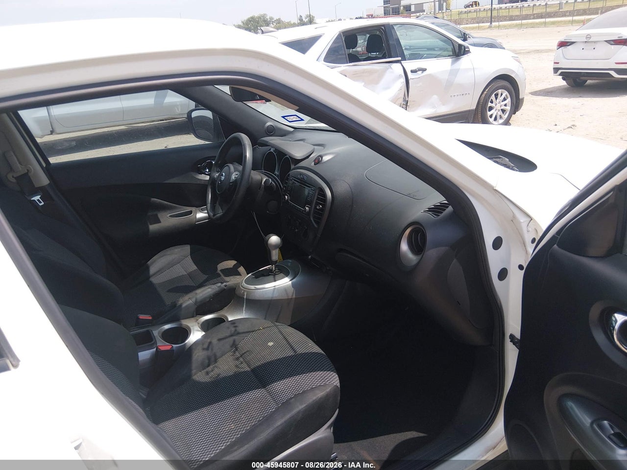 2016 NISSAN JUKE S · 5/11