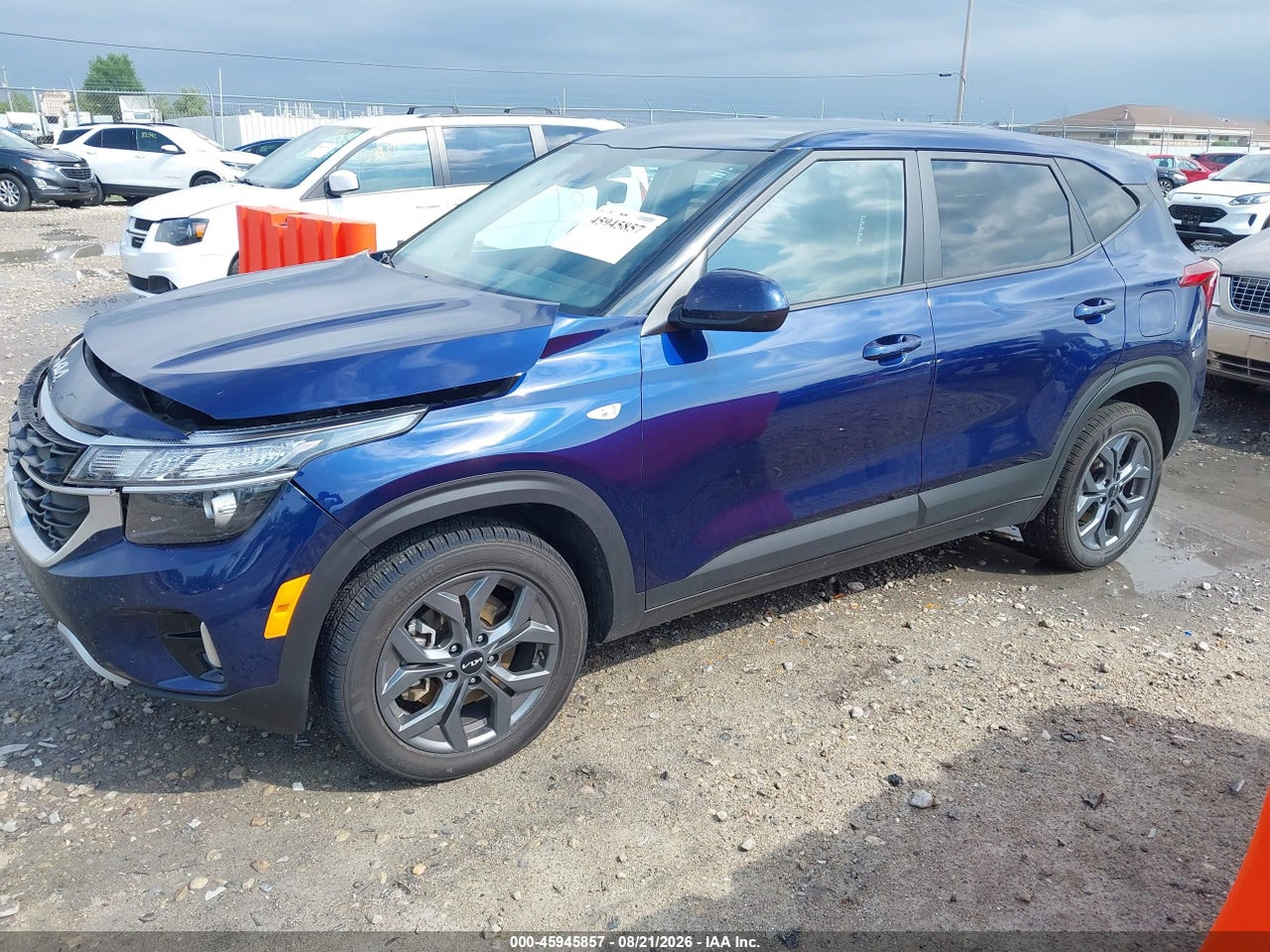 2025 KIA SELTOS LX · 2/11